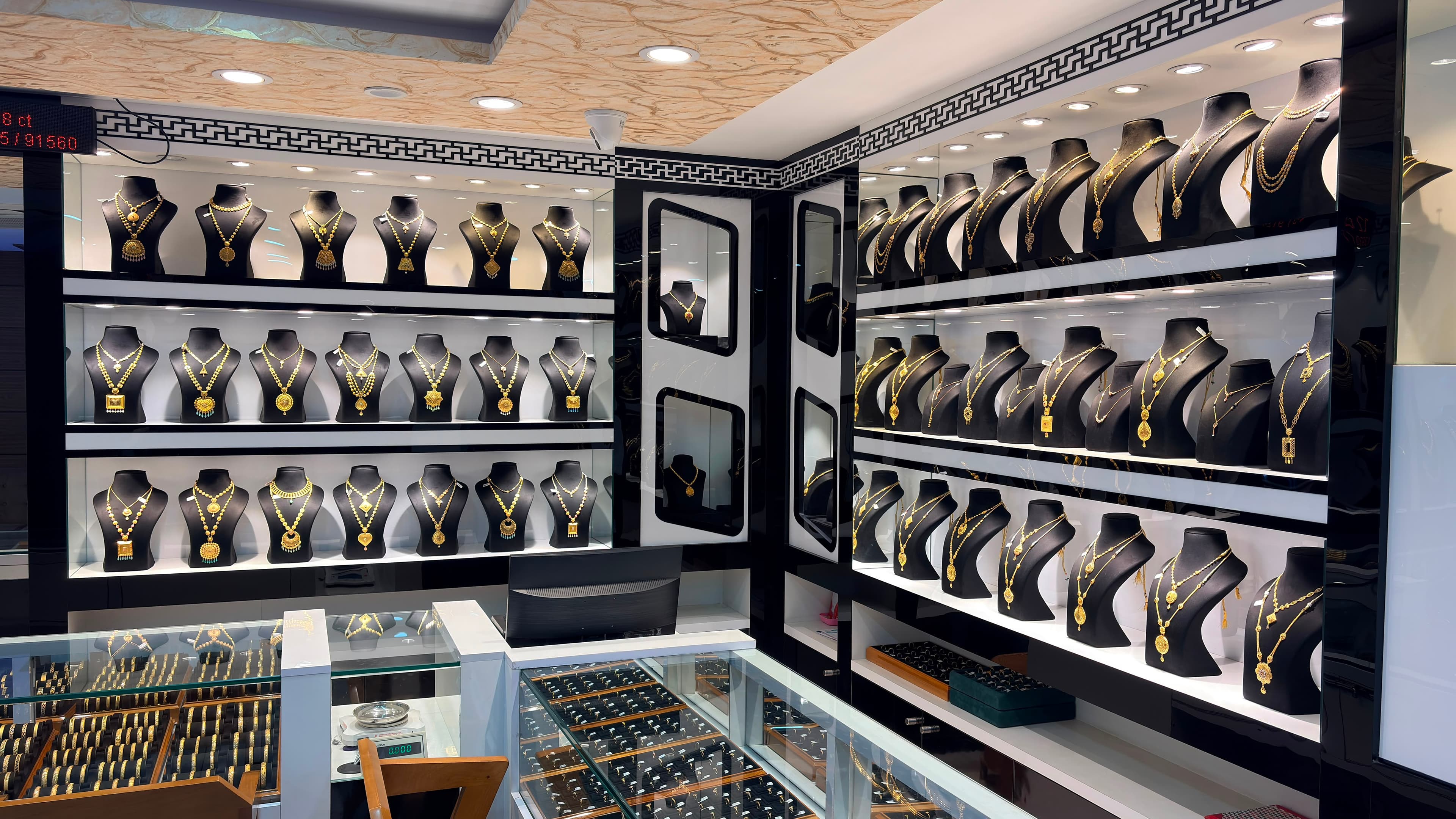 Iskan Jewellers, Taliparamba